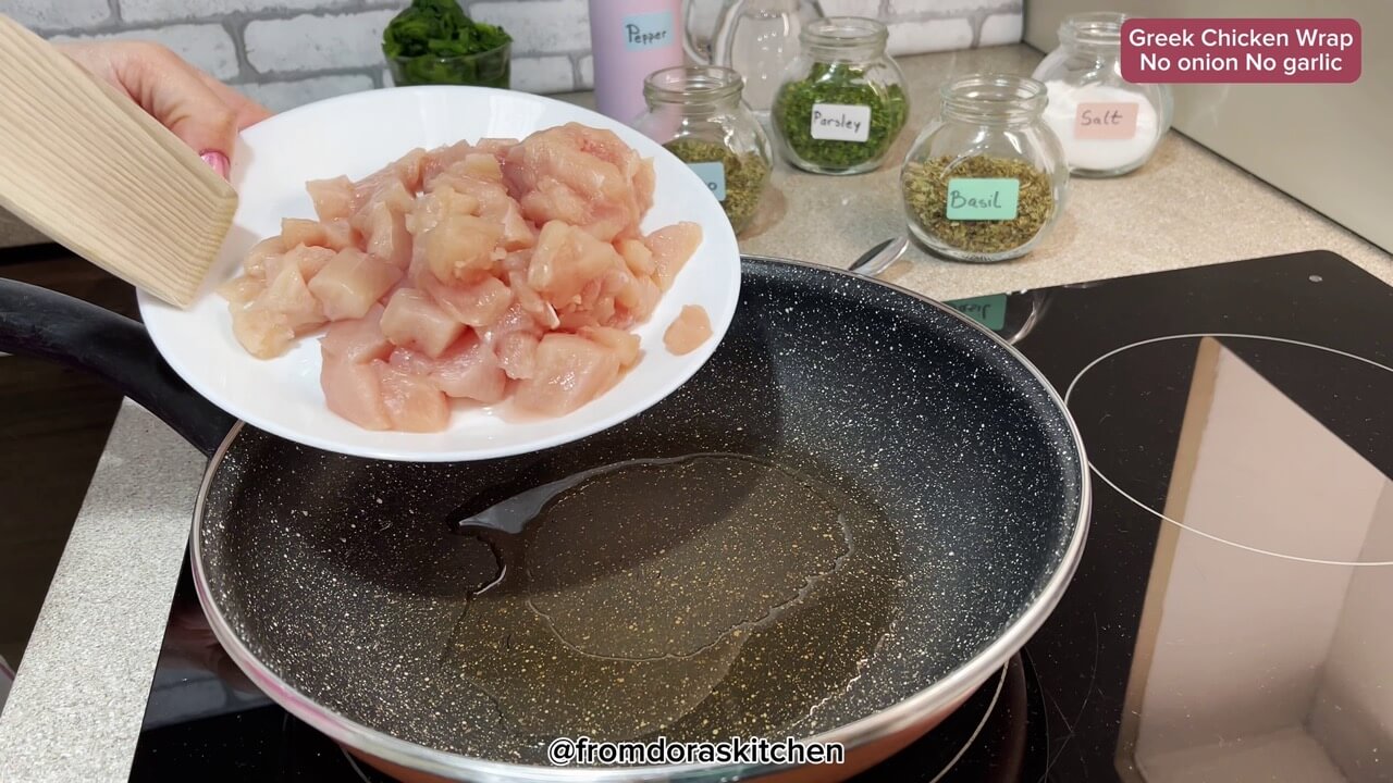 How to make greek chicken wraps without onion - cook chicken