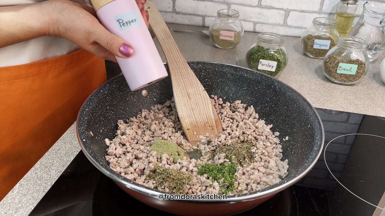 Seasoning ground meat - From Dora's Kitchen