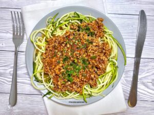 Zoodles with bolognese sauce without onion without garlic From Dora's Kitchen